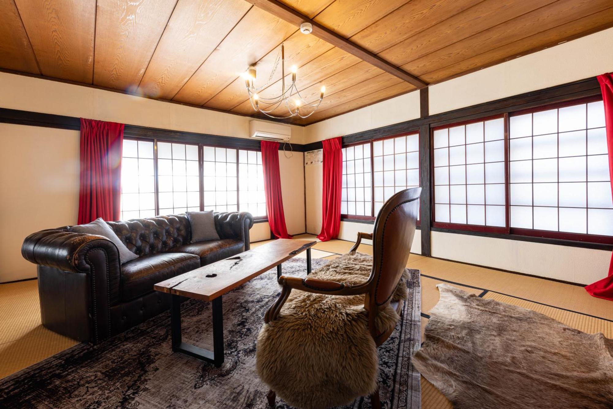 Holiday home Agehaya: Historic With Free Local Beer